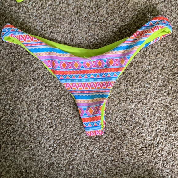 Moana Bikini Set - Picture 6 of 8